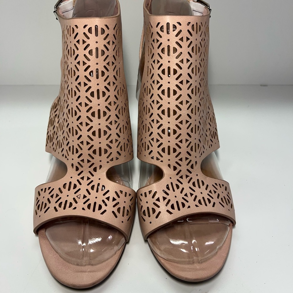 New in Box/ Bamboo cutout stacked 3” heel/ Tan/ Sz 10